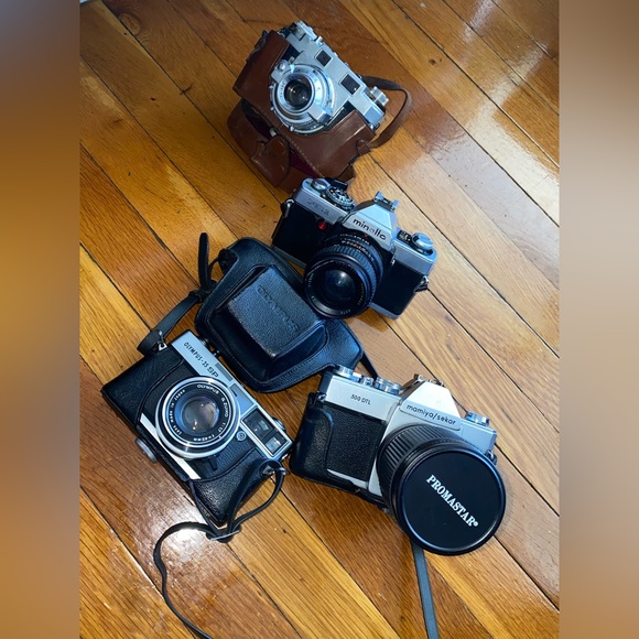 Vintage camera lot. Untested - Picture 6 of 9